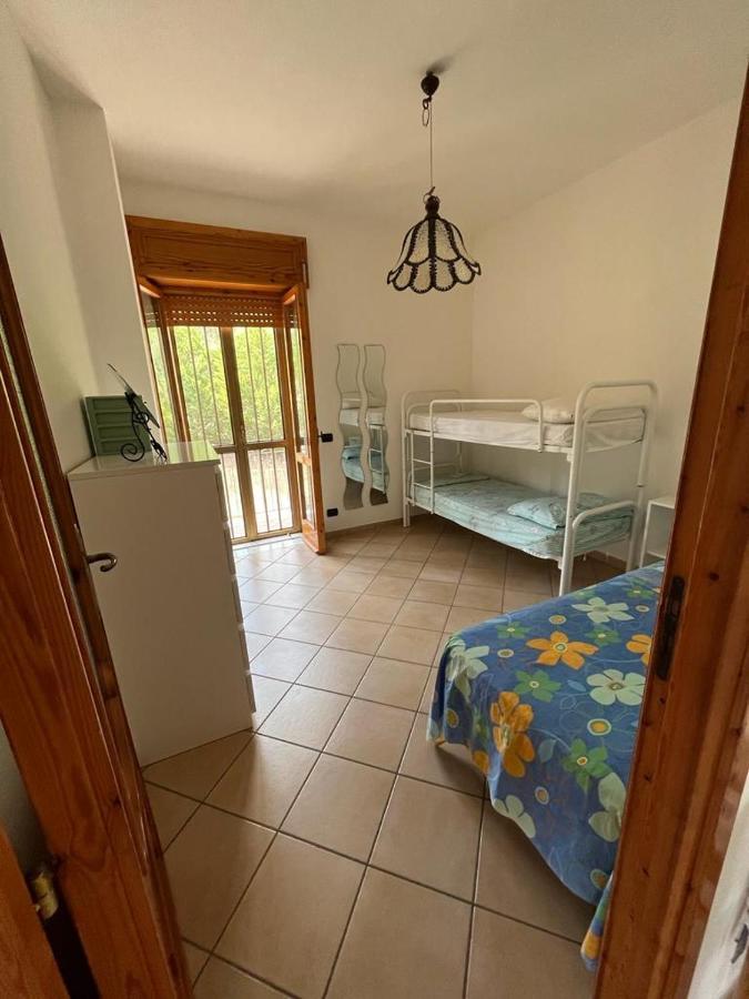 Casa Vacanze Maria Vienna Полліка Екстер'єр фото